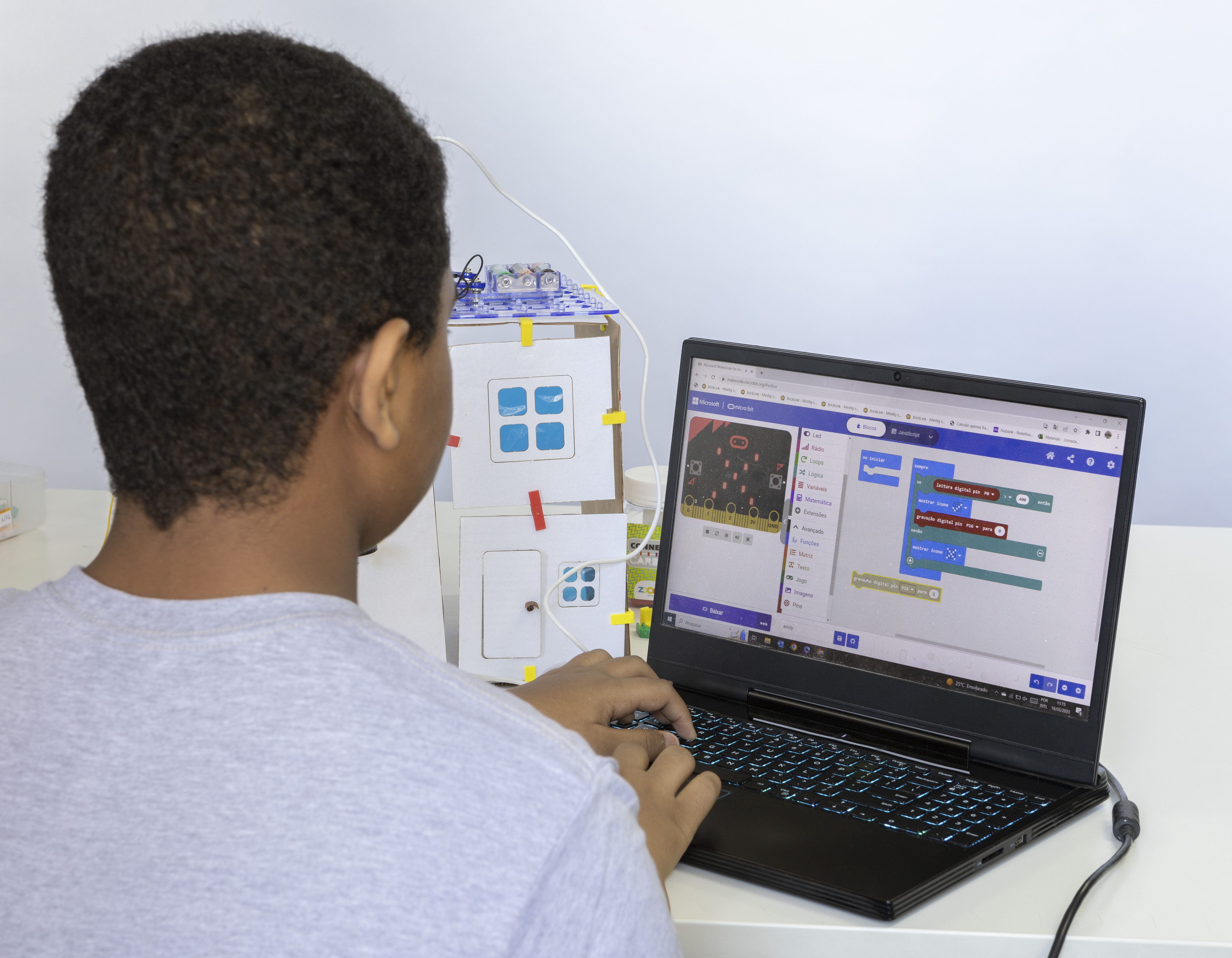 tecnologia-na-educação